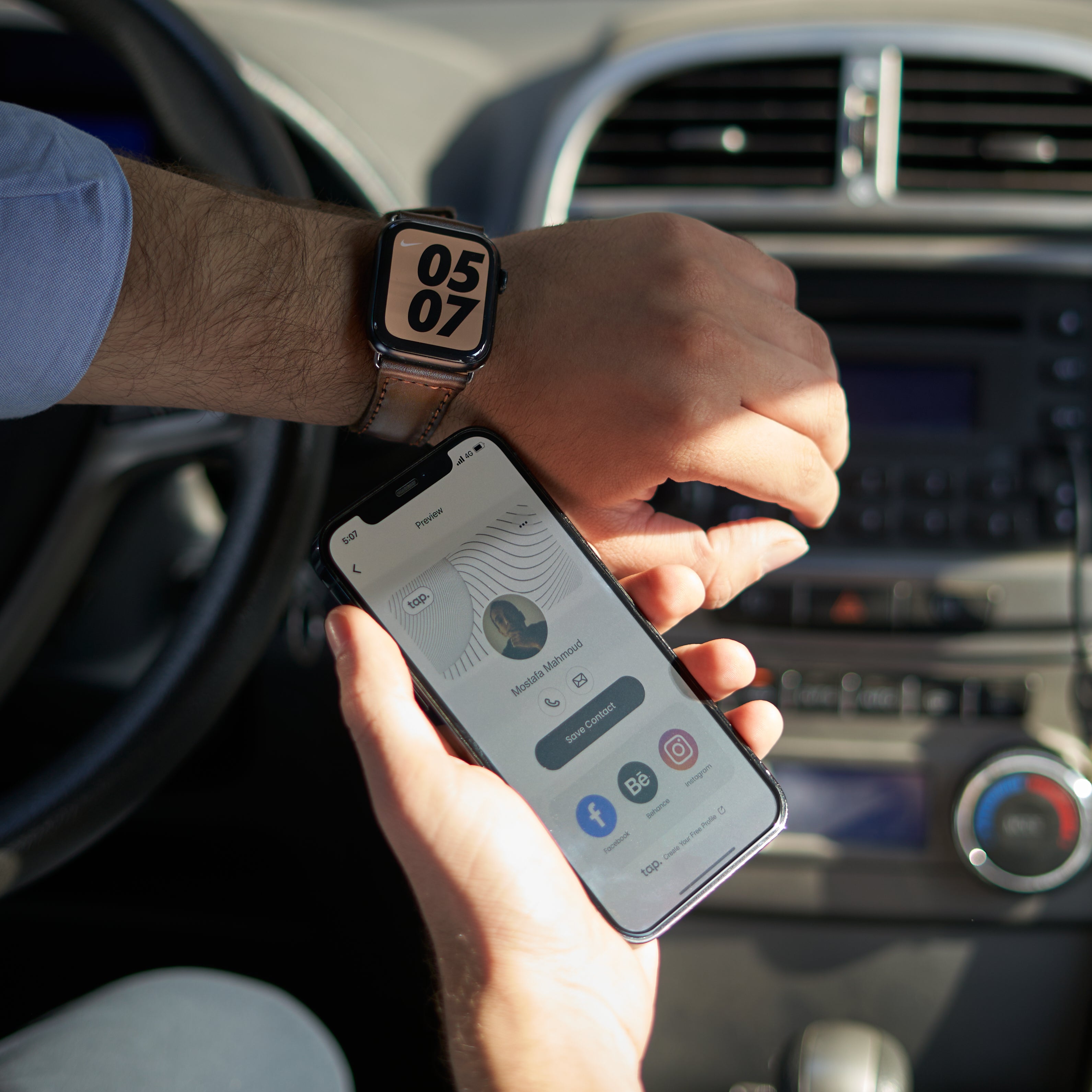 GoWrist™ - Your On-The-Go Digital Business Card - Designed for Apple Watch – 42/44/45/49 mm
